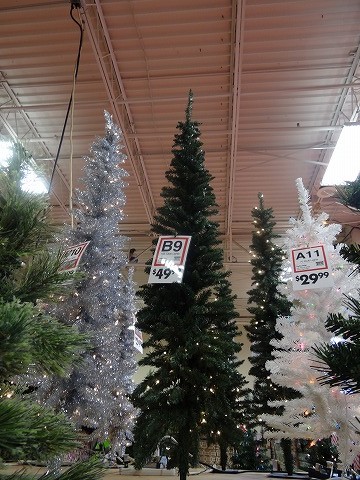 ポイント ツリーの選択 アメリカ発 クリスマスツリーを素敵に飾る方法